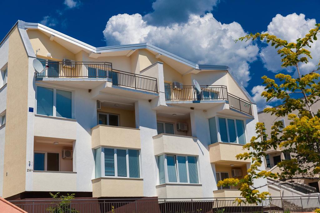 Apartmani Turudic Dramalj Exterior photo